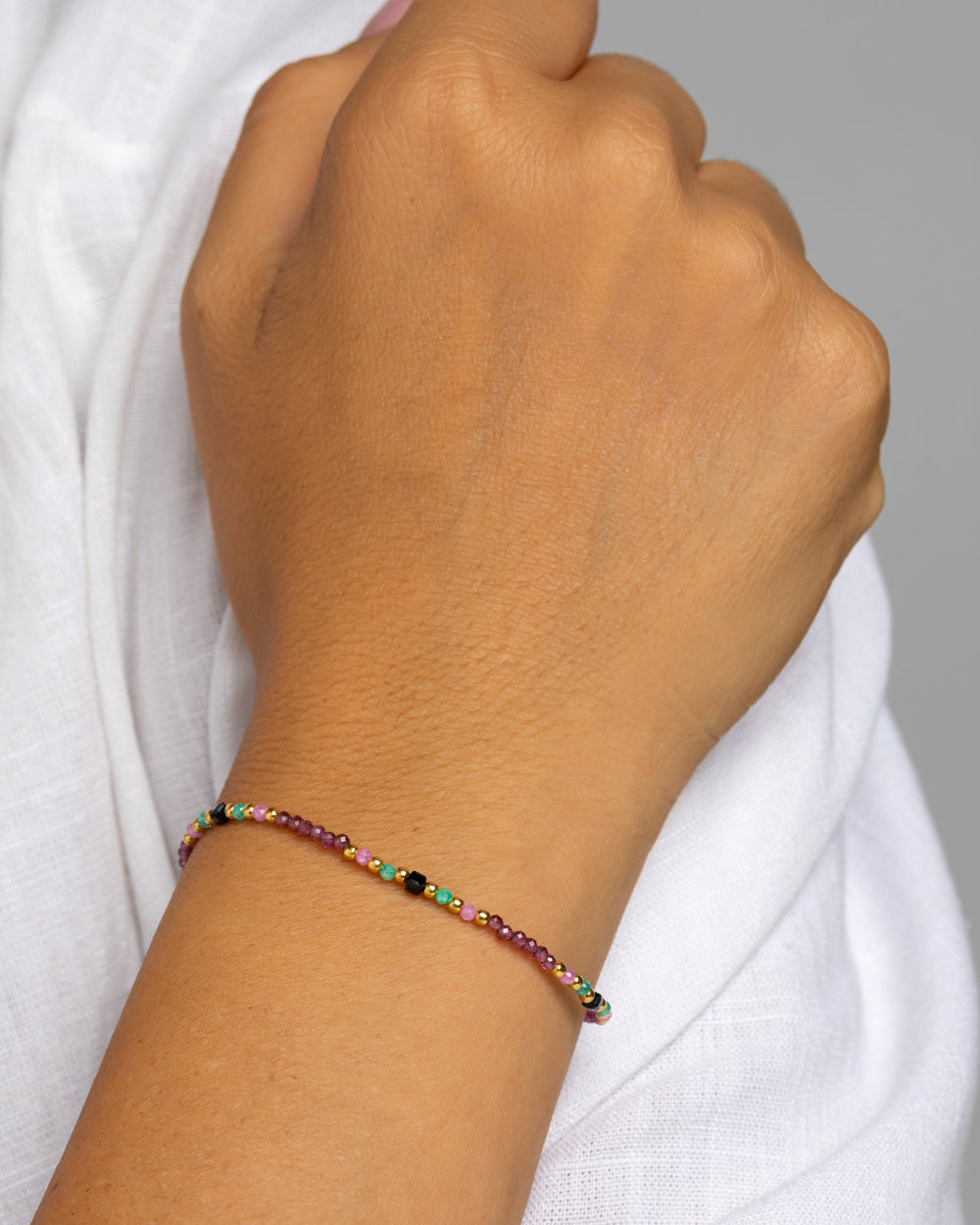 Bracciale donna rodonite garnet sfaccettata Dorato – Alary Athena Collection