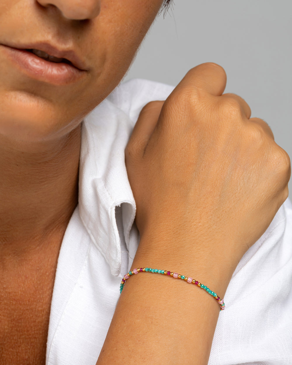 Women's bracelet faceted tiffany green zircons Gold – Alary Athena Collection