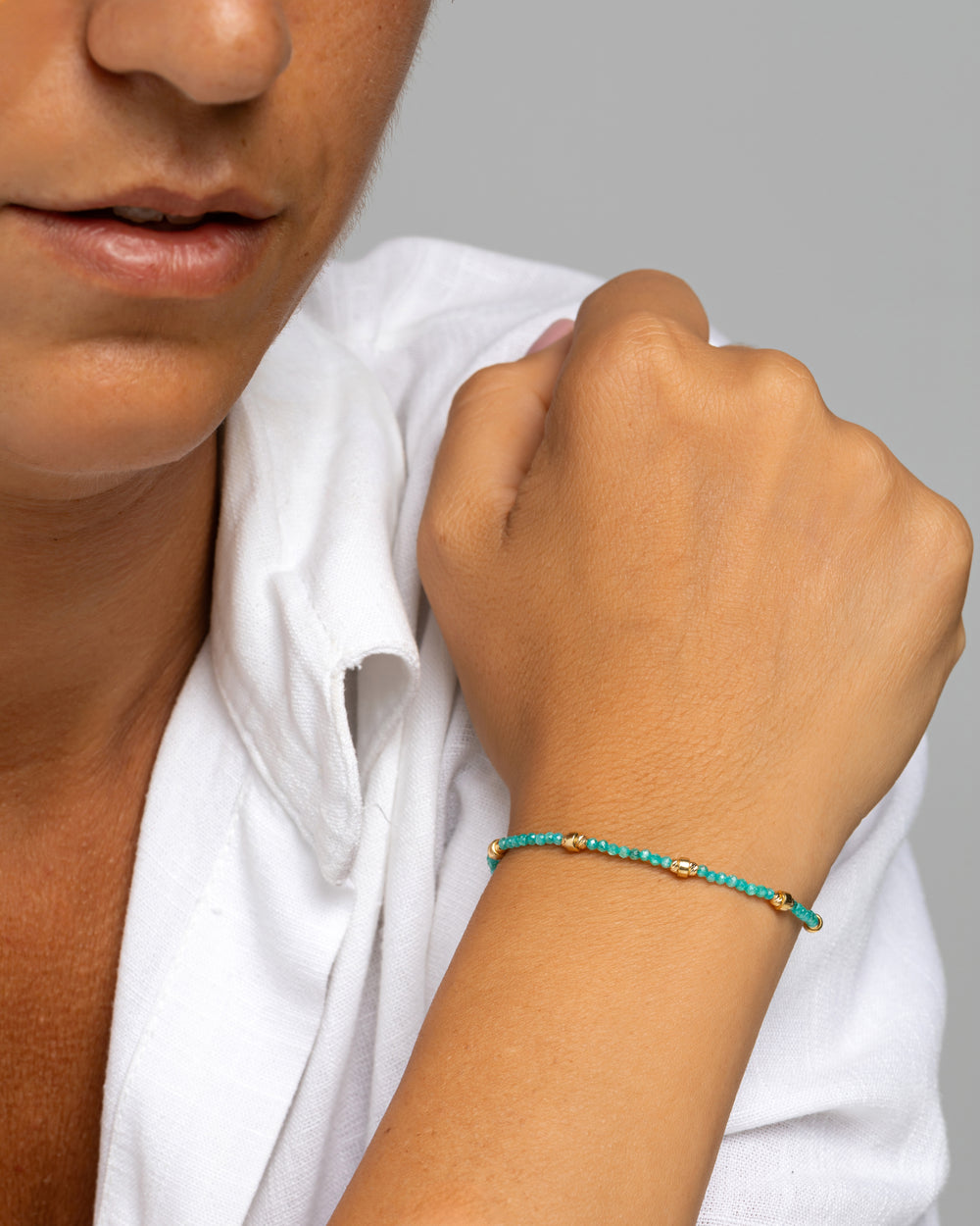 Women's bracelet faceted tiffany green zircons Gold – Alary Era Collection